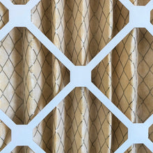 Load image into Gallery viewer, air exiting side pleated air filter MERV 11 with wire mesh backing